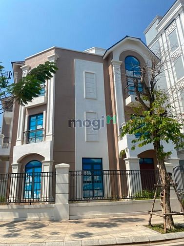 Hình ảnh Bán gấp biệt thự song lập 150m2 giá 19 tỷ bao thuế phí