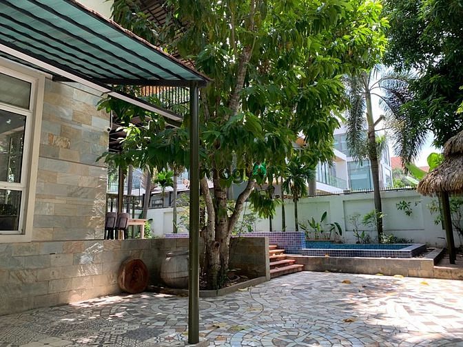 Hình ảnh Villa góc 2 mặt tiền Thảo Điền
