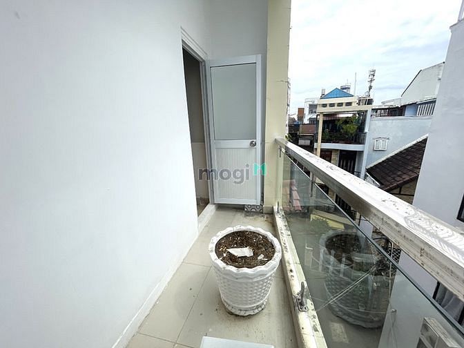 Hình ảnh Studio bancol full nội thất gần kênh Nhiêu Lộc