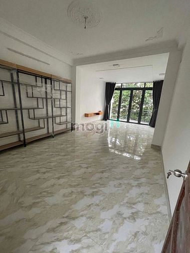 Hình ảnh Cho thuê nhà mt đường D5, phường 25, Bình Thạnh