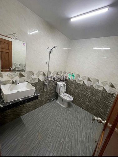 Hình ảnh Cho thuê nhà mt đường D5, phường 25, Bình Thạnh