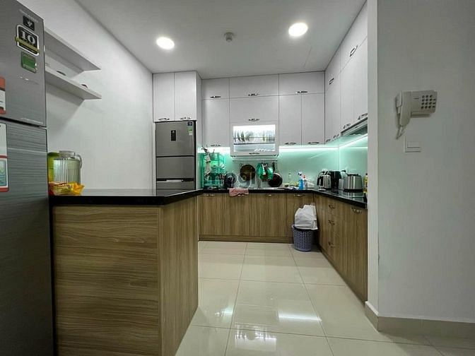 Hình ảnh Bán Gấp Căn Hộ SKY CENTER PHỔ QUANG 96M2 3PN