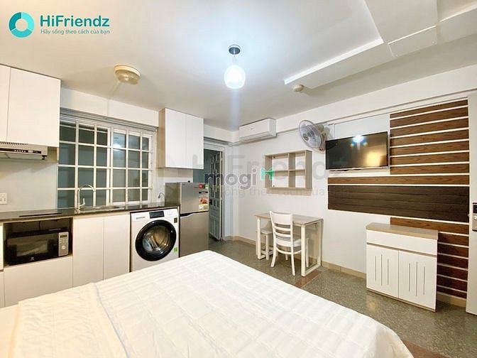 Hình ảnh Căn Studio Full nội thất + Có sân phơi riêng ngay Giếng trời