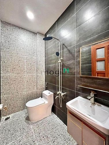 Hình ảnh KHU VIP Đ.Phạm Thận Duật, Q2, 53m2, 3PN, 2tỷ222, HXH, SHR