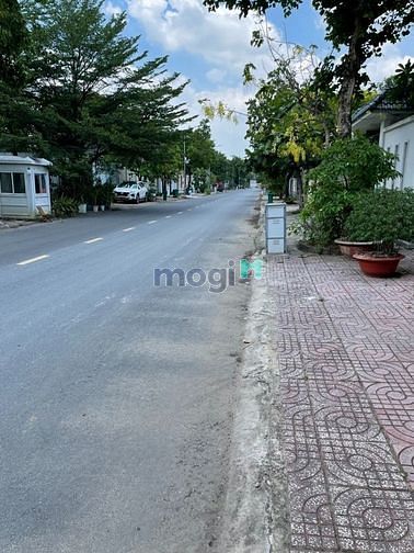 Hình ảnh BDS HVL[NC] BT 455 m² KDC 816 Phú Hửu giá 50tr/th Phí 1 tháng 50/50