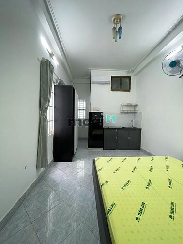 Hình ảnh Studio Q10 Đường 3 Tháng 2 Cửa Sổ Thoáng Mát