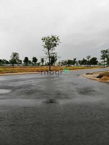 Hình ảnh Chính chủ cần bán gấp lô đất đường Đồng Đen, P14, Q. Tân Bình, DT 80m2