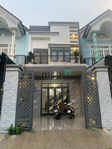 Hình ảnh GIÁ CHỈ 1tỷ3 nhà Lãnh Bình Thăng Q11 58m2 SHR