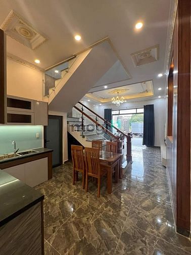 Hình ảnh GIÁ CHỈ 1tỷ3 nhà Lãnh Bình Thăng Q11 58m2 SHR