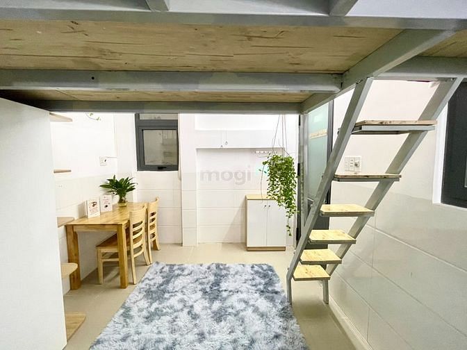 Hình ảnh CHDV Duplex Có Thang Máy, Nội Thất Cơ Bản - Thích Hợp Cho Sinh Viên