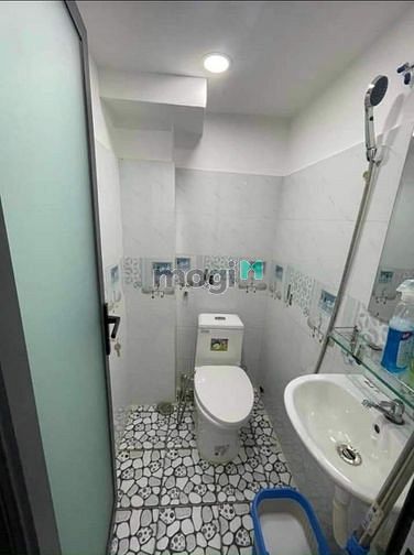 Hình ảnh Thua độ cần bán gấp nhà Đ. Xóm Chiếu, Q.4 73m2 2,838 tỷ, SHR