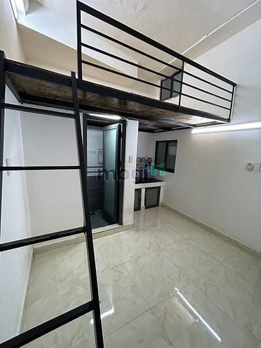 Hình ảnh Phòng trọ mặt tiền đường lớn, thang máy