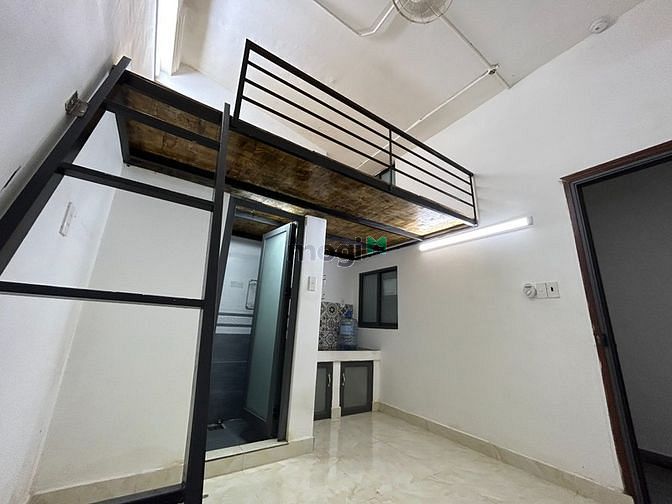 Hình ảnh Phòng trọ mặt tiền đường lớn, thang máy