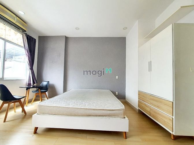 Hình ảnh Cho thuê CH Studio Balcony, thang máy, Ful nội thất ngay Hoàng Sa - Q1