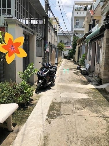 Hình ảnh NHÀ cấp 4 rộng rãi thoáng mát 2PN GẦN NGÃ 4 BÌNH THÁI 8TR