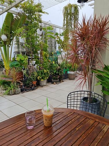 Hình ảnh Full nội thất cao cấp - 2 Ban công - di chuyển qua quận 1,3 chỉ 5p