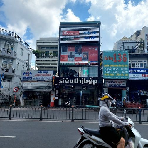 Hình ảnh Cho Thuê Tòa Nhà Góc 2MT Bạch Đằng, Bình Thạnh - DTSD hơn 400m2