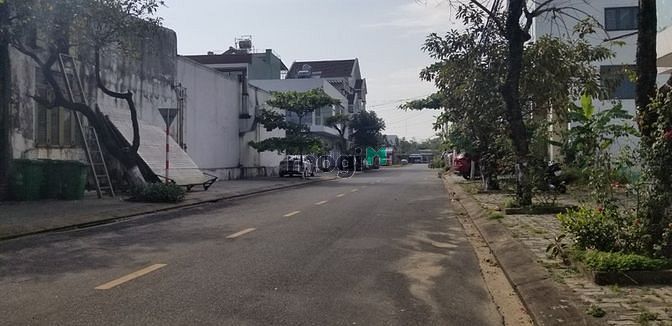 Hình ảnh RẺ - Bán đất MT Ngô Quang Huy - đối lưng trục Vương Thừa Vũ rất đẹp