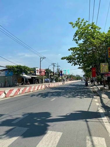 Hình ảnh Hơn 200m2 đất mặt tiền đường Huỳnh Tấn Phát, TT Nhà Bè, KDBB 18,5 tỷ