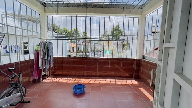 Hình ảnh Nhà MT Huỳnh Văn Nghệ, Phạm Văn Bạch, Tân Bình, 86m2, 4 tầng.
