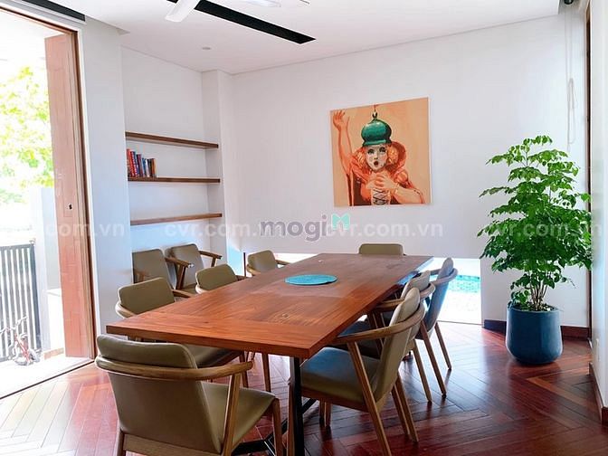 Hình ảnh Biệt thự 5 phòng ngủ, quận Sơn Trà, Giá 2550$/tháng