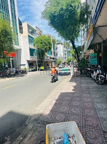 Hình ảnh Cho thuê mặt tiền Đào Duy Từ, Phường 5, Quận 10