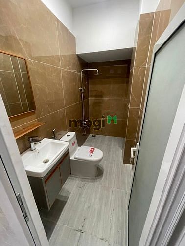 Hình ảnh Nhà cho thuê Bình Trị Đông 4mx18m 3 lầu 5PN 3WC