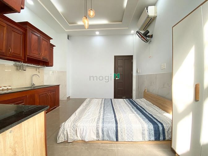Hình ảnh Ở NGAY căn studio full nội thất - ban công lớn siêu thoáng