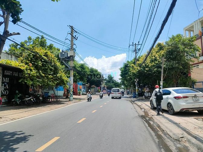 Hình ảnh Bán đất Mặt tiền đường Bình Chiểu 206m2 ngang 6m chỉ 13.5 tỷ.Gần STOWN