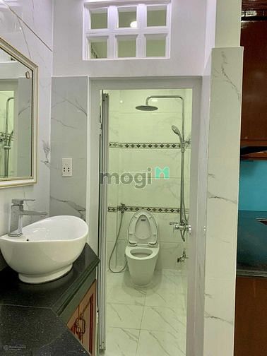 Hình ảnh Cho Thuê Nhà Phố Cao Cấp (mới 100%)