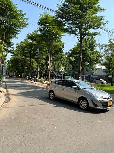 Hình ảnh Bán khuôn đất ngay ĐH Văn Lang -4.5x19m ~80m2 - XD :4 tầng chỉ 7.9 Tỷ