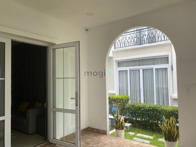 Hình ảnh Cho thuê biệt thự Thevenica Khang Điền nhà đã full nội thất dọn.