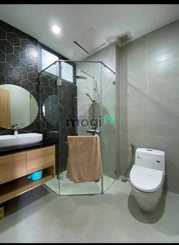 Hình ảnh Bán gấp nhà Đ. Lê Thánh Tôn, Q.1 1,250 tỷ 59m2, SHR