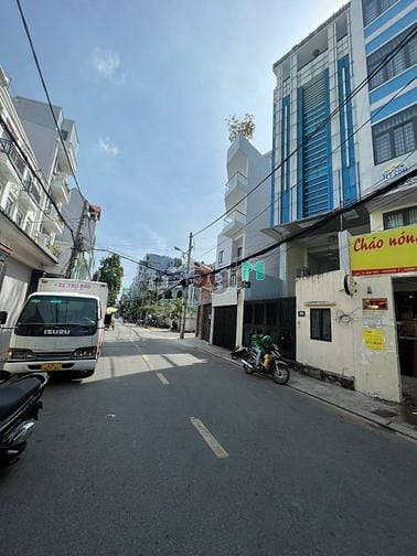 Hình ảnh Bán CHDV Nơ Trang Long,TN: 100 triệu/th có thang máy, 7x20m, 6 tầng