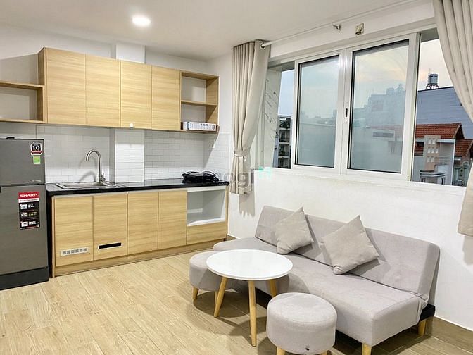 Hình ảnh Studio cửa sổ lớn - Đón ánh sáng - Thoáng mát - Cách Lotte 300m