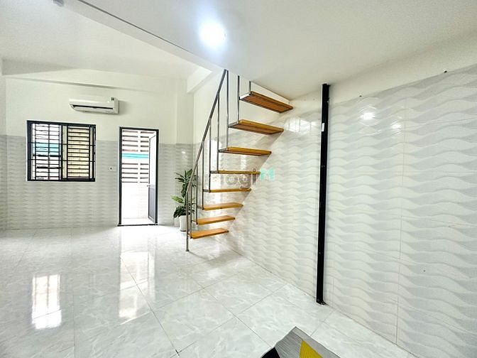 Hình ảnh Siêu Phẩm Gác Lửng Ban Công Ngay Khu Cư Xá Lữ Gia Quận 10,Bảo Vệ 24/24