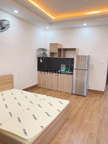 Hình ảnh Studio Full Nội Thất Gỗ Đối Diện Etown Cộng Hòa