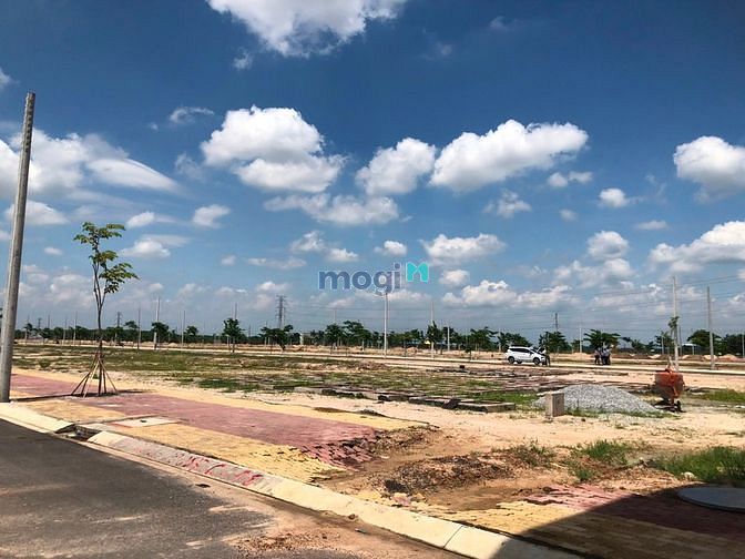 Hình ảnh Bán đất 96m2 mặt tiền Nguyễn Văn Săng, Tân Sơn Nhì, Tân Phú. Sổ sẵn.
