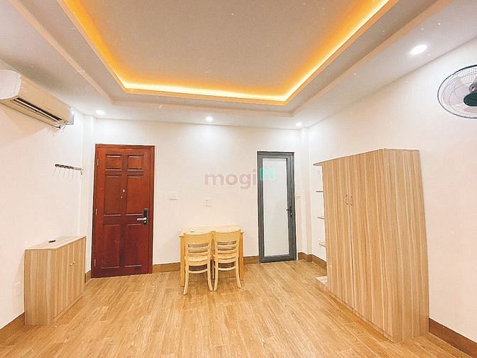 Hình ảnh Studio Full Nội Thất Gỗ Đối Diện Etown Cộng Hòa