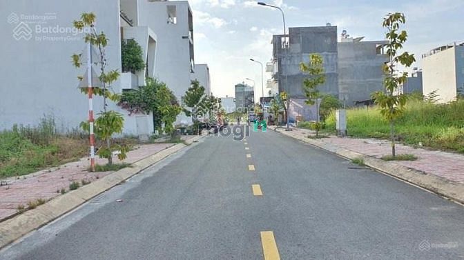 Hình ảnh Bán 10 nền đất đường Lê Quát, Tân Thới Hòa, Tân Phú, 80m2,sẵn sổ, 2tỷ4