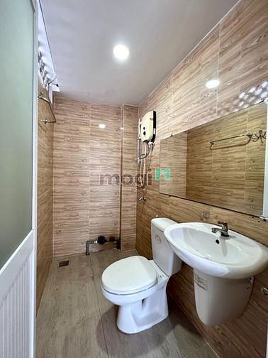 Hình ảnh Siêu Phẩm 2 Phòng Ngủ Víp Chỉ 9Tr Ở Liền Ngay Ngã 6 Cộng Hòa Quận 3