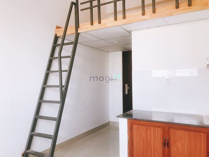 Hình ảnh Phòng Gác cao - Nội thất - Cửa sổ lớn - Huỳnh Tấn Phát Quận 7