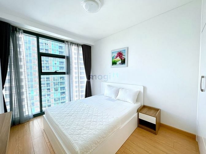 Hình ảnh Tracy Trang Cho thuê Trang Chủ MB66.COM / Đăng Ký Tặng 66K 2PN-105m2 Sunwah Pearl hàng hiếm