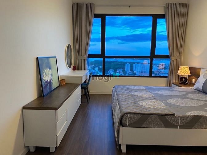 Hình ảnh Em Cương Cho thuê giá 23tr/th Ch Midtown  dt 90m,PMH,Q7