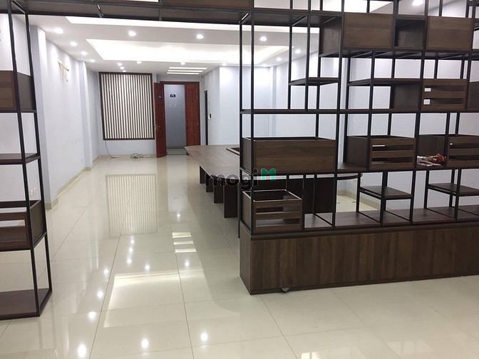 Hình ảnh Nhà mới đường Cộng Hoà P13 Tân Bình, thang máy, sàn suốt. Hầm 5 Tầng
