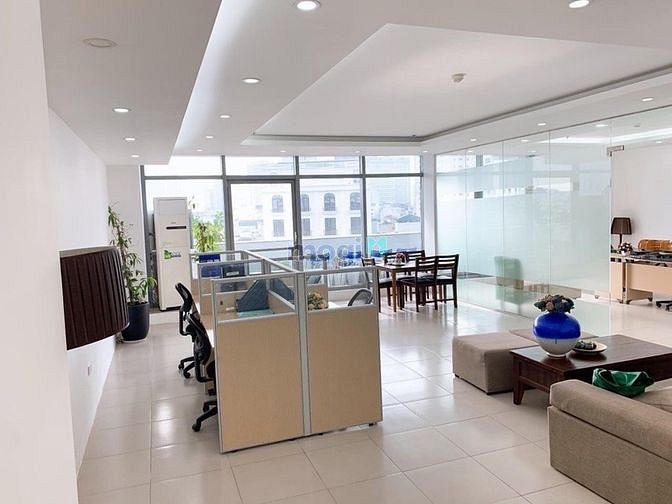 Hình ảnh Nhà mới đường Cộng Hoà P13 Tân Bình, thang máy, sàn suốt. Hầm 5 Tầng