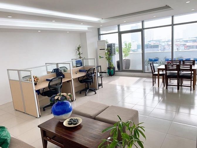 Hình ảnh Nhà mới đường Cộng Hoà P13 Tân Bình, thang máy, sàn suốt. Hầm 5 Tầng