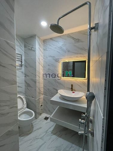 Hình ảnh Studio Full Nội Thất Gỗ Sang Trọng Tại Tân Bình