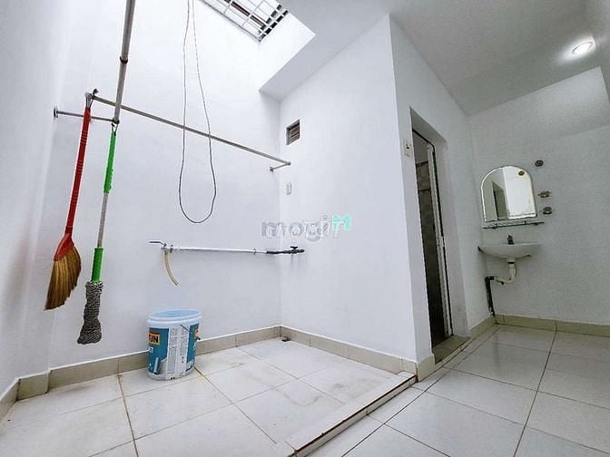 Hình ảnh Cho thuê nhà góc 2mt hẻm  413/18b Lê Văn Sỹ, Phường 12, Quận 3