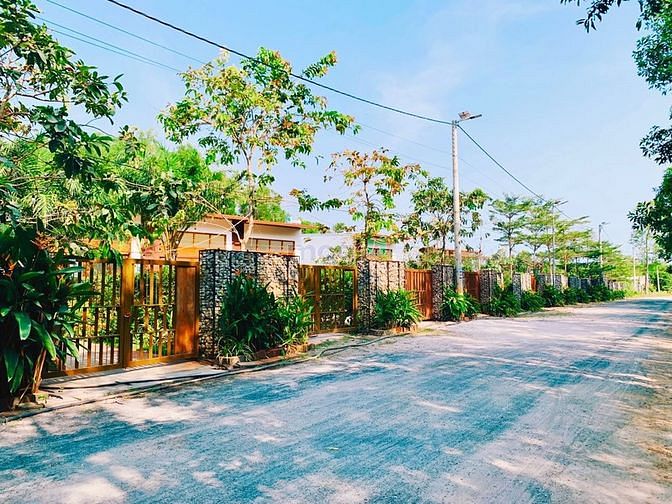 Hình ảnh Nhà phố vườn cách biển Lộc An chỉ 5KM - Dân cư dân trí cao